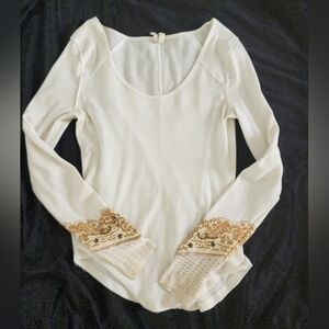 L+G+ thermal with decorative sleeve cuffs size large
